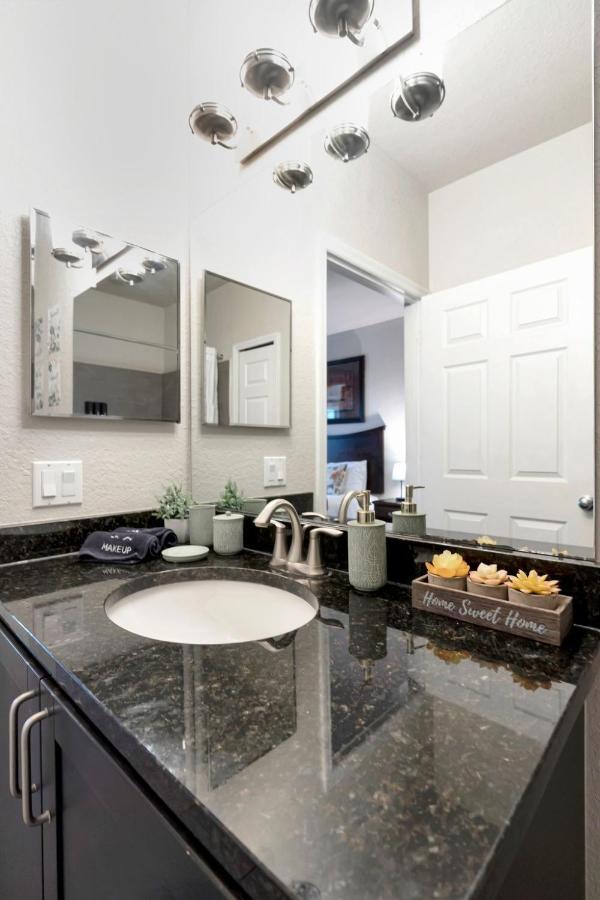 טאמפה Tropical 3Br Suite-2 Resort Style Pools-5 Mil To Bay-Gym-Close To Beach מראה חיצוני תמונה