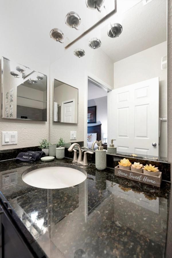 טאמפה Tropical 3Br Suite-2 Resort Style Pools-5 Mil To Bay-Gym-Close To Beach מראה חיצוני תמונה