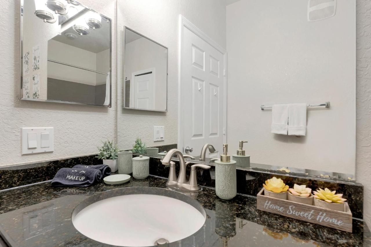 טאמפה Tropical 3Br Suite-2 Resort Style Pools-5 Mil To Bay-Gym-Close To Beach מראה חיצוני תמונה